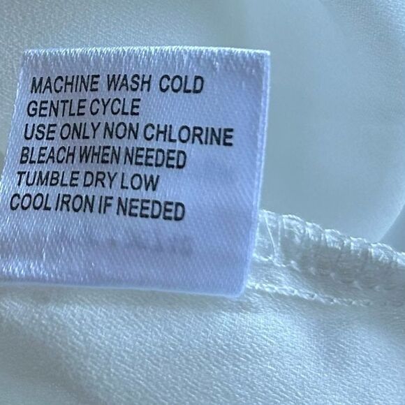 The Pyramid Collection White Long Sleeve Tie Front Blouse Size Large - Picture 4 of 8